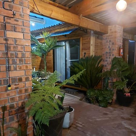 Villa Mariss Guesthouse Kraaifontein Dış mekan fotoğraf