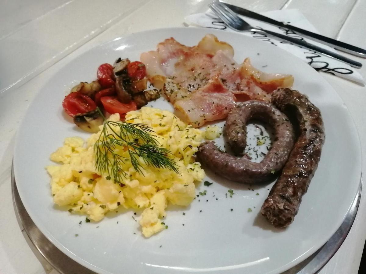 Villa Mariss Guesthouse Kraaifontein Dış mekan fotoğraf