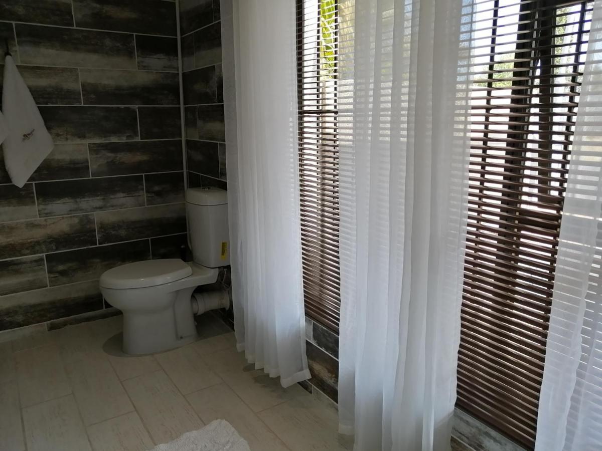 Villa Mariss Guesthouse Kraaifontein Dış mekan fotoğraf