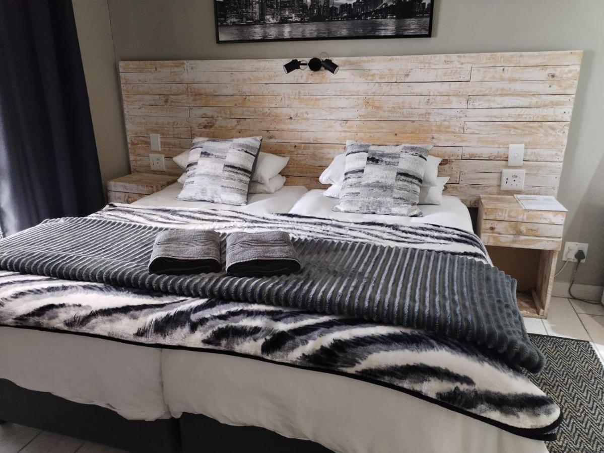 Villa Mariss Guesthouse Kraaifontein Dış mekan fotoğraf